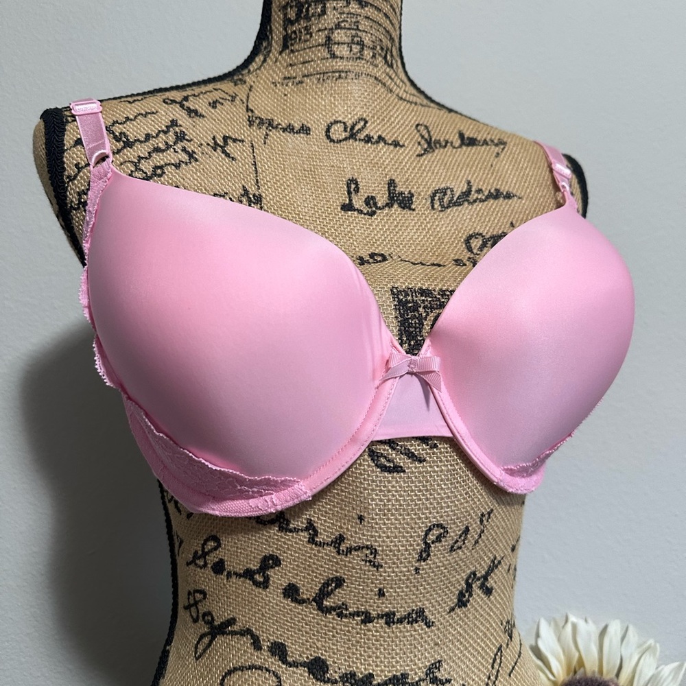Victoria’s Secret Demi Bra in Pink ~ 36DD (36E)~ New!